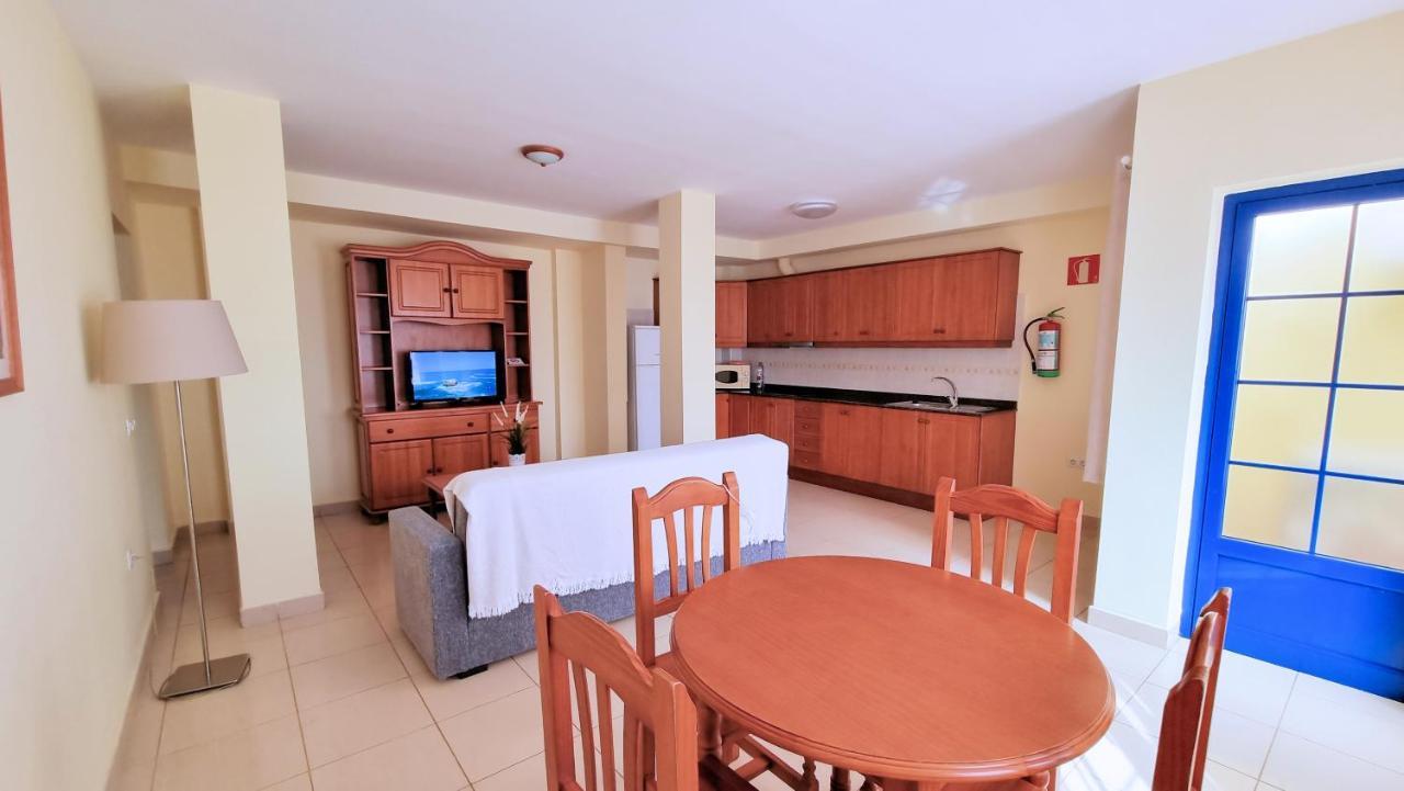 La Graciosa Camelia Beach Vistas Mar 塞博河畔卡莱塔 外观 照片