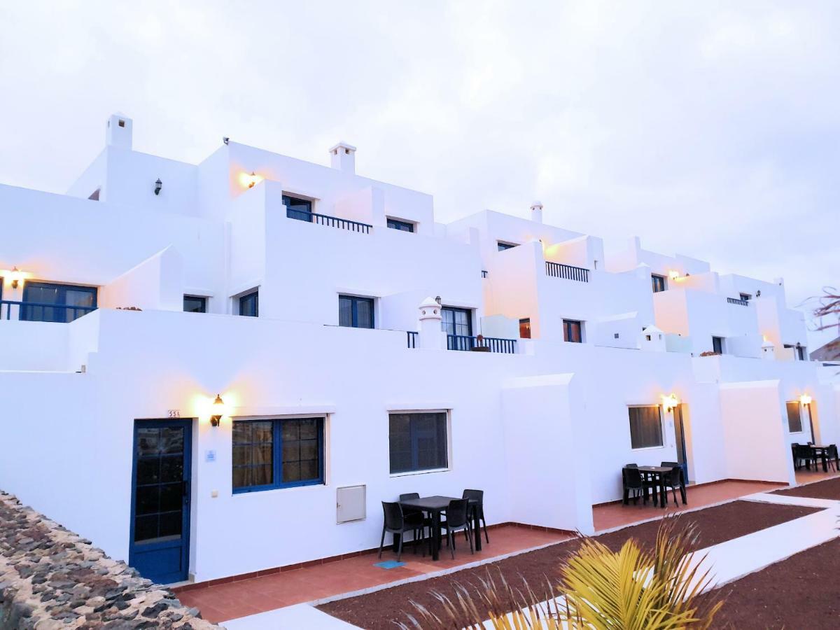La Graciosa Camelia Beach Vistas Mar 塞博河畔卡莱塔 外观 照片