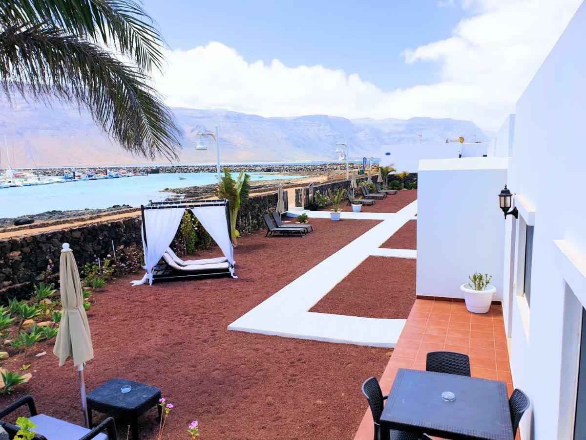 La Graciosa Camelia Beach Vistas Mar 塞博河畔卡莱塔 外观 照片